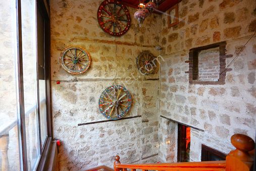 Muratpaşa Kaleiçi’nde Yat Limanı’na Yakın Ticari Emlak