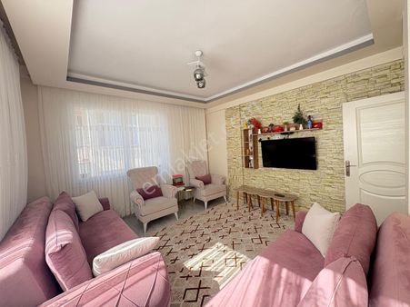 Prestij'den Sağlık'ta Ayrı Mutfak Geniş Oturumlu 2+1 Daire