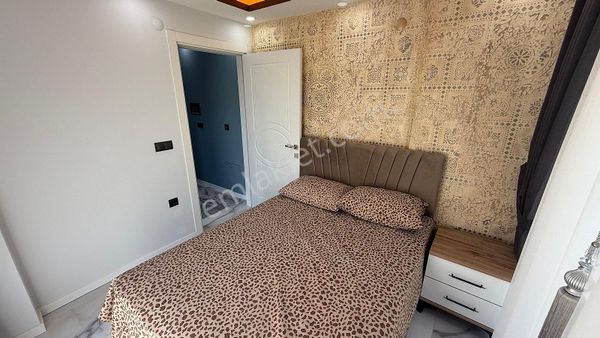 Kuşadası'nda Taşınmaya Hazır Eşyalı Havuzlu Villalar