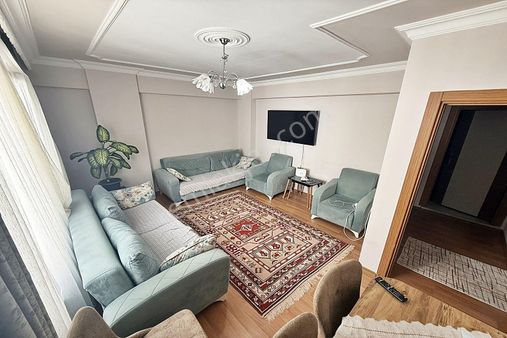 Metin Yapı'dan Cadde Üzeri Ön Cephe İskanlı Kombili Geniş Satılık 2+1 Daire!!!