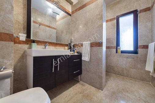 Kaş Kalkan'da Merkeze Yakın Deniz Manzaralı Villa