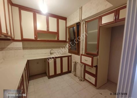 İnönü Caddesi F.altay Metro Yakını Asansörlü Ara Kat Satılık Daire