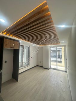 Varsak Karşıyaka Da Asansörlü Katta 1+1 İskanlı Fırsat Daire