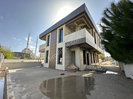 İkiev Gayrimenkul'den 15 Temmuz'da Satılık / Kiralık Plaza