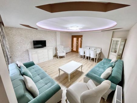 Berkay Demirel'den İkizçayda Ebeveyn Banyolu Geniş 3+1 Daire