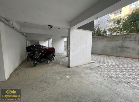 Sıla Gayrimenkulden Yeni Mahalle Çarşı Merkezinde 3+1 İçi Yapılı