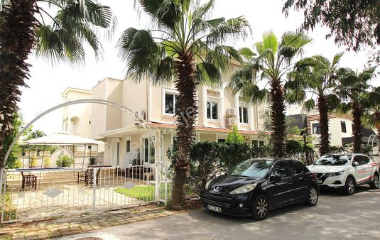 Serik Kadriye Mahallesinde Yatırıma Uygun Satılık Villa