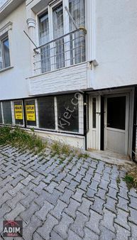 Adım Emlaktan Tırnova Caddesinde Kiralık Dükkan-depo