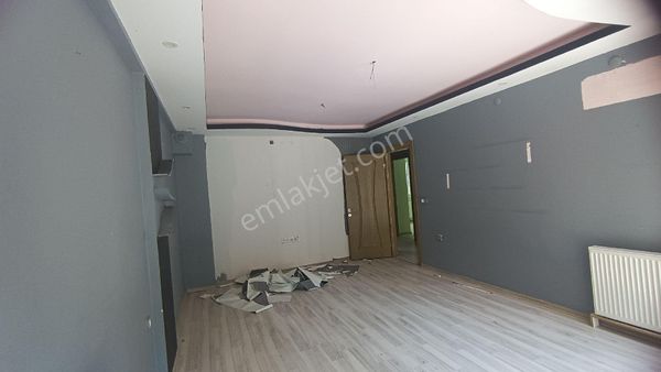 Bornova Mevlana Mah Yurtlar Forum Avm Yakını Satılık 2+1 Daireler