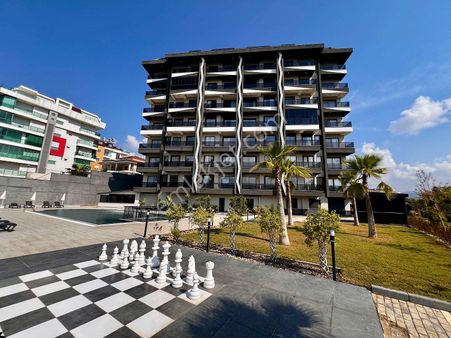 Alanya Avsallar'da Deniz Manzaralı Eşyalı Şık Daire