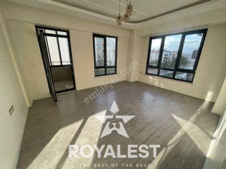 Royalest'ten Tramvaya Sıfır Ultra Lüks 2+1 Kiralık Daire
