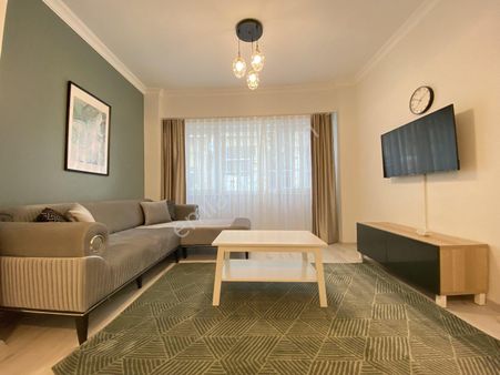 Fatih Karagümrük'te Oturuma Hazır Teraslı Ve 4 Katlı Bina