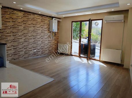 Kağıthane'de Önü Kapanmaz Ferah Boş 2+1 Satılık Daire