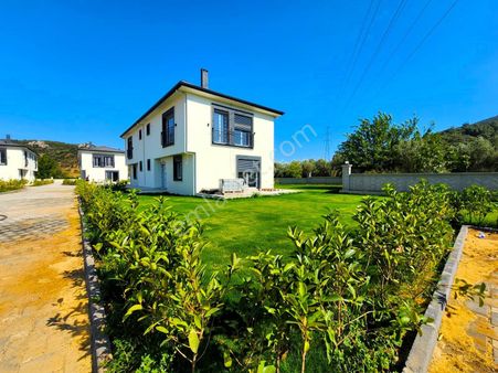 İzmir Seferihisar Doğanbey De Satılık Müstakil Yazlık Villa 3+1