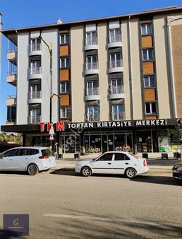 Huzur Mahallesi Emmioğlu Sitesi Ara Kat Satılık Lüx Daire