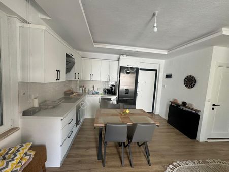 Ortaca Çaylıda Geniş 1+1 Giysi Odalı Panjurlu Eşyasız Daire