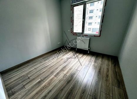 Atölye'den Erenköy Etemefendi'de Sıfır 85m2net 34m2 Salonlu Boş