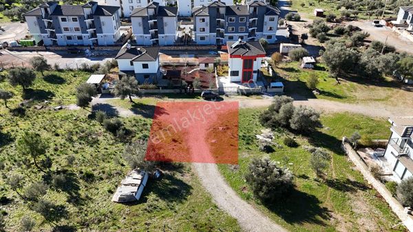 Remax Cool 2 'den Muhteşem Konumlu İmarlı Villa Arsası