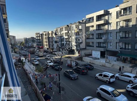 Emlak 72'den Belde Mah. Çok Temiz Satılık 3+1 Ara Kat Daire