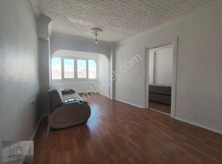 Sulyapıdan Yenimahallede Metroya Yakın Kiralık 2+1 Daire