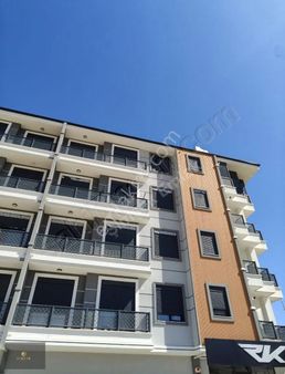 Şimşekten Bademalanı Mevkinde Geniş Ebeveyn Banyolu 3+1