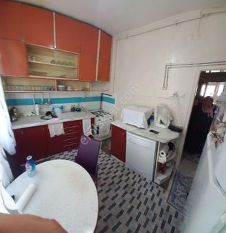 Cumhuriyet Mahallesi Tramvaya Yakın 3+1 Satılık Daire