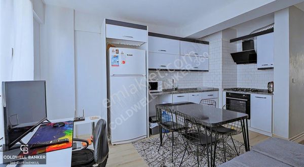 Balatçıkta Katip Çelebiye Yürüme Mesafesinde 1+1 Satılık Daire