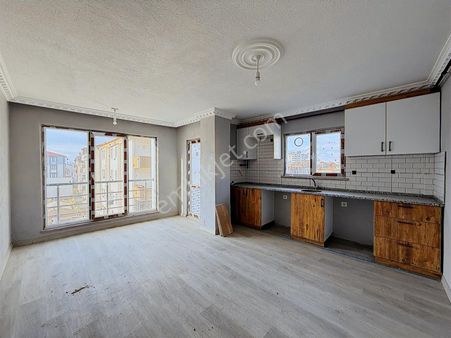 Kapaklı Bahçelievler Aladdin Caddesinde 1+1 Kupon Daire