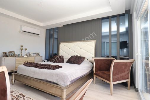 Antalya Döşemealtı’nda Özel Havuzlu Müstakil Şık Villa