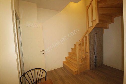 Şişli Taksim Palas’ta Uzun Dönem Kiralamaya Uygun 1+1 Eşyalı Daire