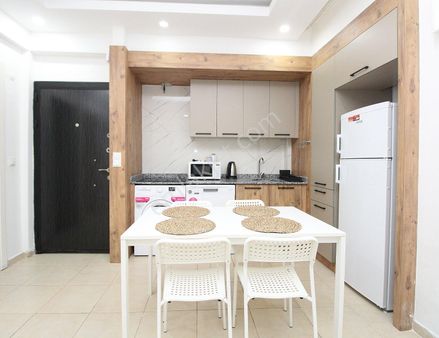 Belek’te Olanaklara Yakın Havuzlu Sitede Kiralık Eşyalı Daire