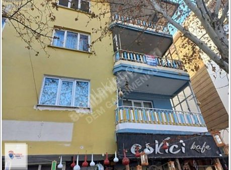 Remax Dem Den Ordu Caddesinde Eşyalı Kiralık Daire