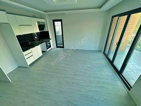 Uytun'dan İkizçay'da Ön Cephe Açık Mutfak Ara Kat 2+1 Daire