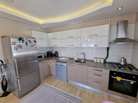 İz'den 100.yıl Merkezi Konum'da 3+1 Satılık Daire