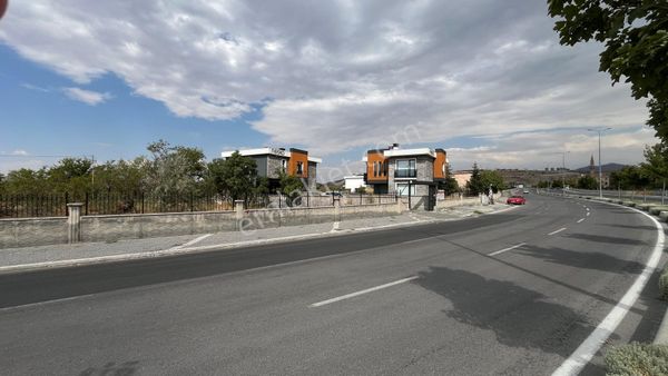 Eğribucak Satılık 4+1 Meskenli Sıfır Villa