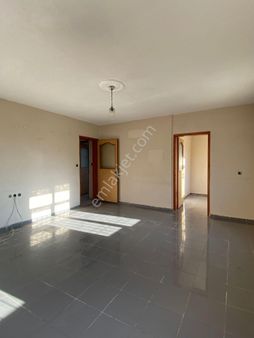 Çiğli'de Kiralık 3+1