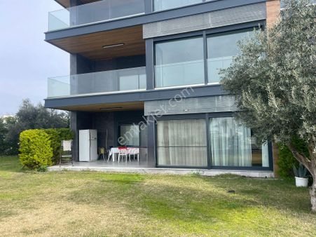 Güvenlikli Sitede Deniz Manzaralı Kiralık 3+1 Daire