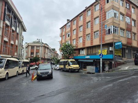 Molla Team Eyüpsultan'da Kurumsal Kiracılı 350 M2 Satılık Dükkan