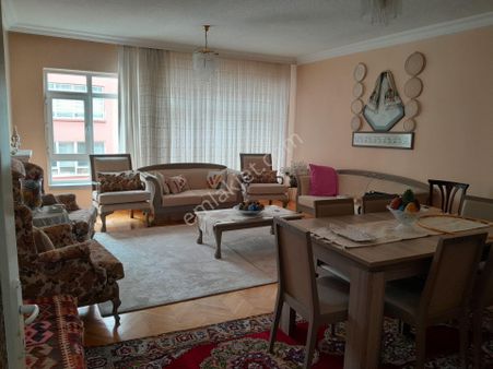 Ataç 2 Sokak'ta Satılık Otoparklı 3+1 Daire