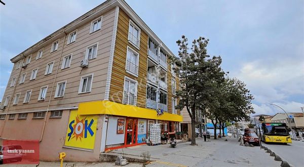 Tuzla Mimar Sinan'da Emiroğlu Caddesinde 2+1 Geniş Kiralık Daire