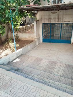 Ahmet Erseven De Gerger Taziye Evi Civarı 20 M² Dükkan