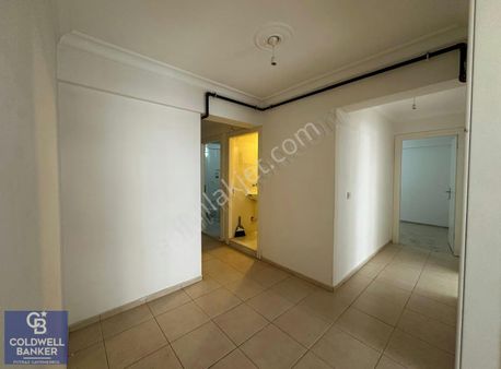 Menderes Coldwell Banker Poyraz'dan Merkezi Konum 3+1 Daire