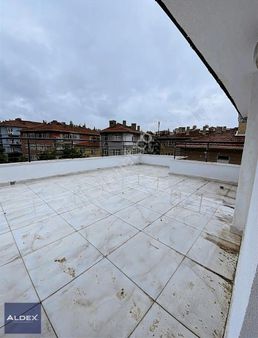 Aydınlıkevler'de Sıfır Binada 3+1 Satılık Dubleks!