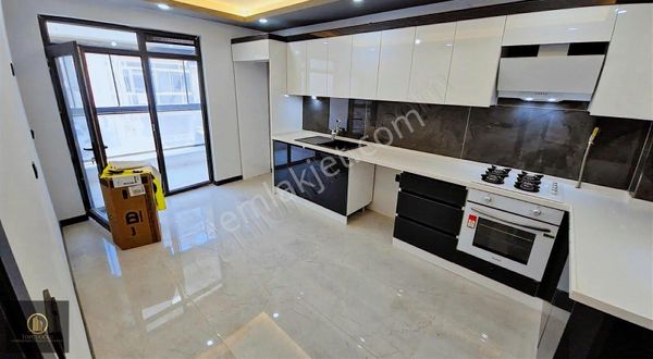 Çamlıcada Böylesini Görmediniz.3+1.ebv.kombi.ankastre