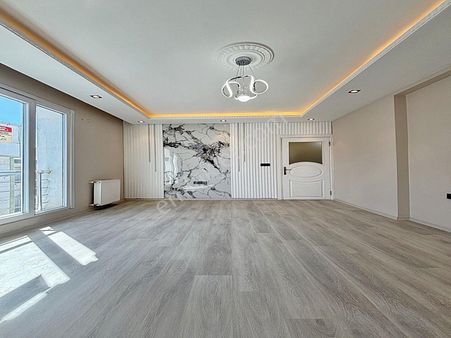 Cadde34 Yapı'dan Çınar'da Kapalı Mutfak Krediye Uygun Satılık Arakat Daire!!!