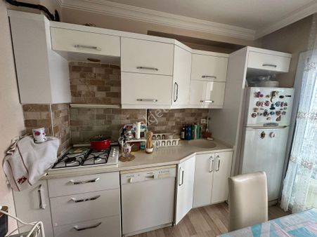 Güneş'ten Uçan Yol Yakını 3+1 112m Y.giriş 2 Balkon 7 Yıllık