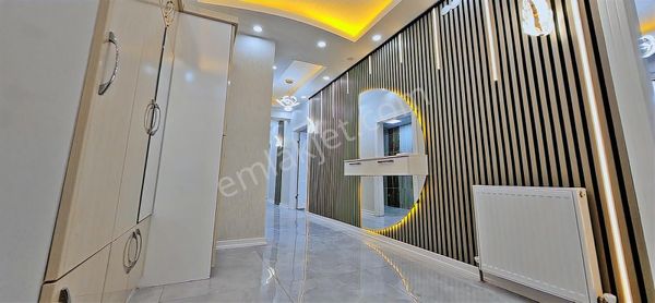 Bağlum Karakaya'da Lüx Yapı 3+1 Balkonlu Giriş Kat Satılık Daire