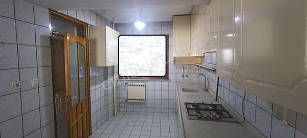 Ender Uysal Gayrimenkulden Siteler Mahallesin De 4+1 Balkonlu Teraslı Triplex Daire..