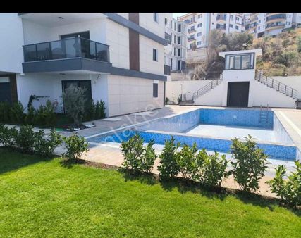 Kuşadası Değirmendere’de Teslime Hazır Yeni Fırsat Daire