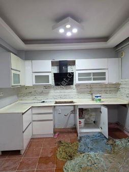 Satılık Temiz 3+1--arakat Daire Gazi Hastane Diş Hastane Arası